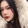 快点亲亲我吖魔法秋秋